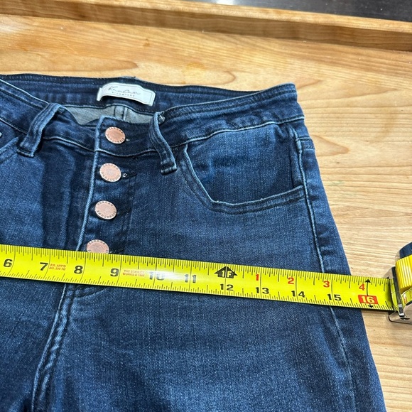 KanCan Blue Skinny Jeans with Flattering Fit - Picture 6 of 7